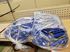 lot 701 image: 100 (9ft) Stringers