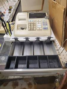 lot 27 image: Casio Cash Register