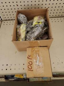 lot 40 image: 800 peg board J hooks