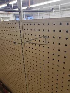 lot 41 image: Box of 6 peg board shelf supports