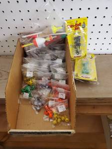 lot 51 image: 38 oz leadheads assorted color