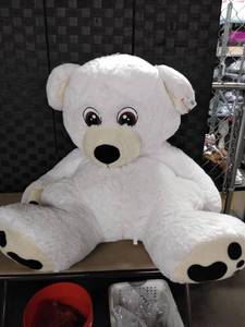 lot 8040 image: Plush Paradise Stuffed Bear