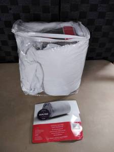 lot 8045 image: Sunbeam Heated Mattress Cover