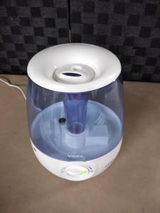 lot 8102 image: Vicks Vaporizer
