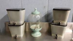 lot 1258 image: Drink Dispensers