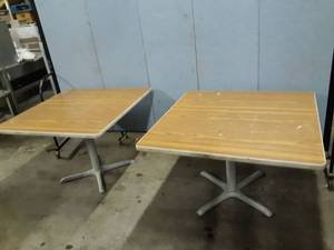 lot 1272 image: Commercial tables w bases
