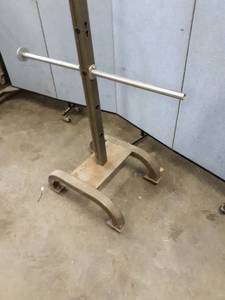 lot 1278 image: Clothes Rack or