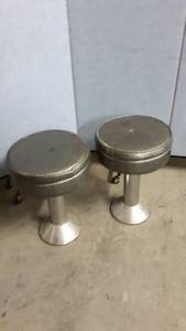 lot 1289 image: 2 ice cream parlor stools