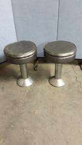 lot 1290 image: 2 ice cream parlor chairs