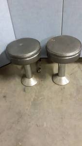 lot 1291 image: 2 ice cream parlor chairs