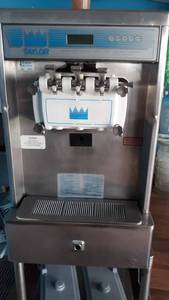 lot 1301 image: Taylor 2 flavor twist ice cream machine, New compressor.