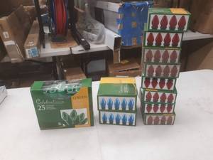 lot 9505 image: Green, Blue, Red Christmas Lights