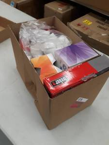 lot 9618 image: lot of miscellaneous ace items