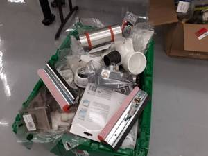 lot 9622 image: lot of miscellaneous ace items