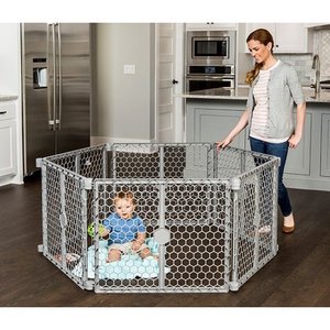 lot 504 image: Regalo Versatile Play Space 192-Inch Plastic Super Wide Portable Baby Gate and Play Yard, 4-In-1, Bonus Kit, Includes 4 Pack of Wall Mounts, Indoor and Outdoor Play Space, Cool Gray