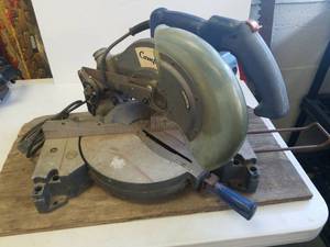 lot 4 image: Companion miter saw tested