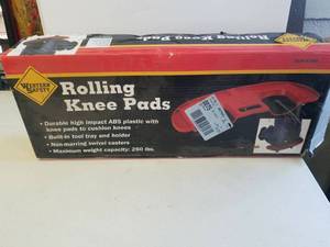 lot 13 image: Rolling Knee Pads