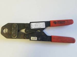 lot 18 image: Vanguard piping system crimp tool 34 Pex