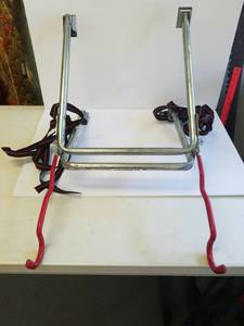 lot 24 image: Bike x Tras bike rack