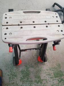 lot 30 image: Black & Decker workmate 375