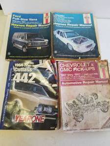 lot 37 image: Repair Manual
