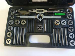 lot 38 image: Pittsburgh 40 piece metric tap and die set