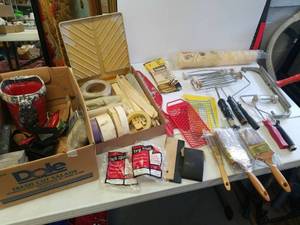 lot 47 image: Painting supplies