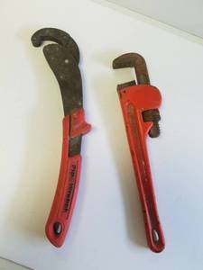 lot 56 image: Husky pipe wrench and Pittsburgh 14 pipe wrench