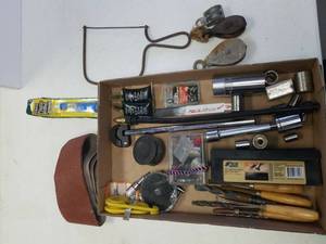 lot 88 image: Miscellaneous tools