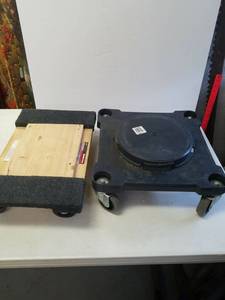 lot 91 image: Movers Dolly 1000 pounds and another dolly