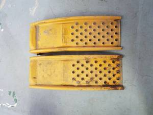lot 167 image: Car ramps