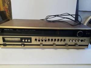 lot 171 image: Soundesign classic am fm stereo receiver 8 track recorder