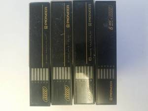 lot 184 image: Pioneer 6-disc multiplayer cartridges