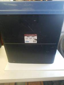 lot 203 image: 55 gallon tote