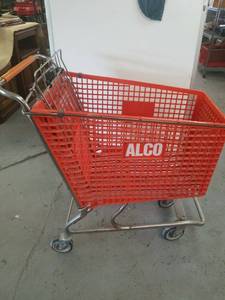 lot 204 image: Alco shopping cart