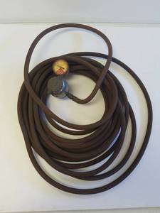 lot 800 image: Acetylene hose and gauge