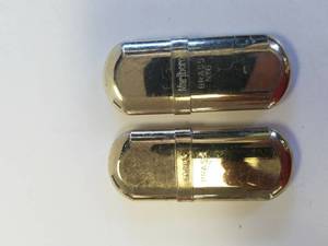 lot 806 image: Marlboro and korea brass lighters