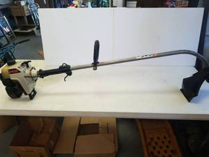 lot 811 image: Ryobi 15 31cc Weed eater Having problems keeping it running