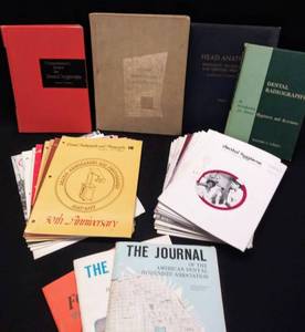 lot 539 image: Vintage Lot of Dental Hygienist Books & Study Material