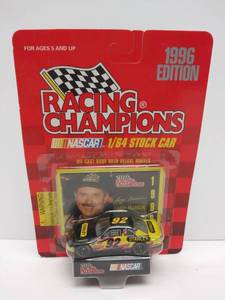 lot 548 image: Racing Champions 164 Scale Diecast w Deluxe Wheels  1996 Edition  #92 Larry Pearson