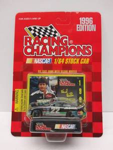 lot 549 image: Racing Champions 164 Scale Diecast w Deluxe Wheels  1996 Edition  #22 Ward Burton