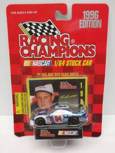 lot 552 image: Racing Champions 164 Scale Diecast with Deluxe Wheels  1996 Edition  #94 Ron Barfield