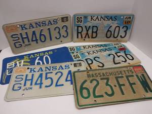 lot 586 image: 7 Vintage & Newer License Plates  6 Kansas & 1 Massachusetts