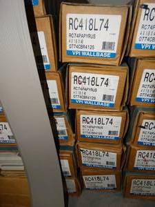 lot 2698 image: VPI   Beige Papyrus  4 x 18 Thermoplastic Rubber Wall Base, Approx 150 Pieces