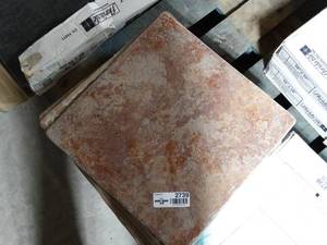lot 2739 image: Lot of 17 14x14 Tiles