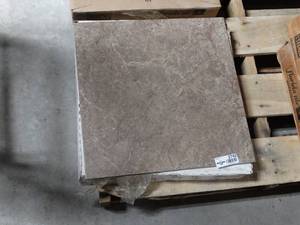 lot 2742 image: termal seramik Ozark brown 18x18 Approx 8 Pieces