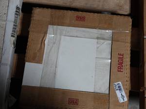 lot 2747 image: Natura Biscuit 9 Piece 18x18 Tile