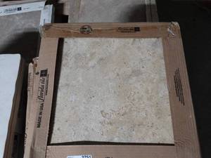 lot 2751 image: Florida Tile  Noce 18 x 18 Ankana ,  Approx 45 Pieces