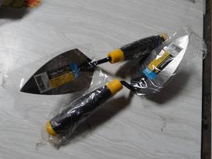 lot 2807 image: Lot of 2 brand new 5-12 in. Pointing Trowels