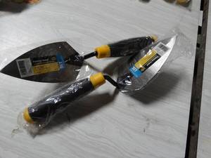 lot 2808 image: Lot of 2 brand new 5-12 in. Pointing Trowels